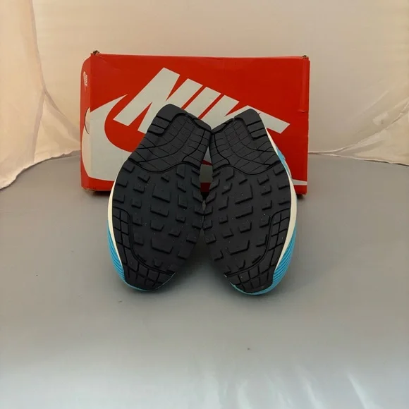 Nike air max 1 PRM corduroy Baltic blue FB8915 400 mens shoe size 6.5 Athletic Shoes